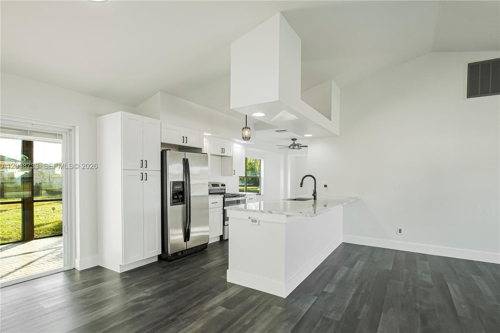 2935 SW 1st Pl, Cape Coral, FL 33914 — zdjęcie 3