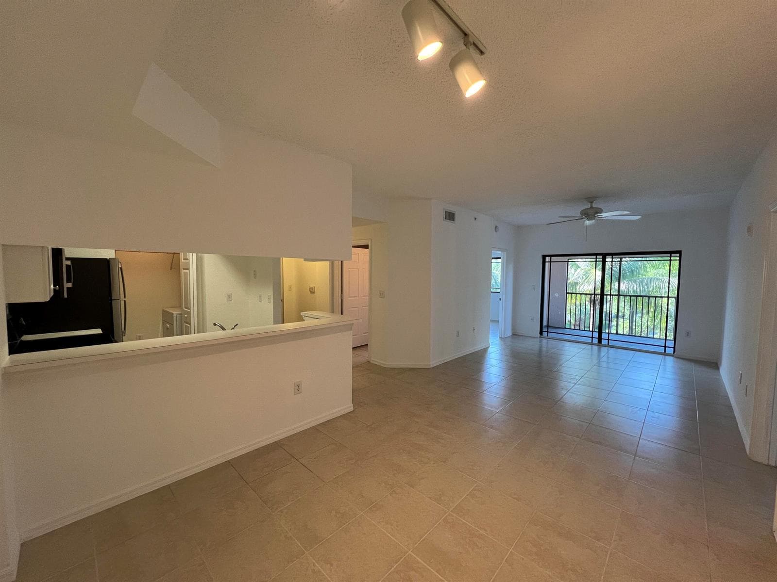 2812 GRANDE Parkway # 301, Palm Beach Gardens, FL 33410