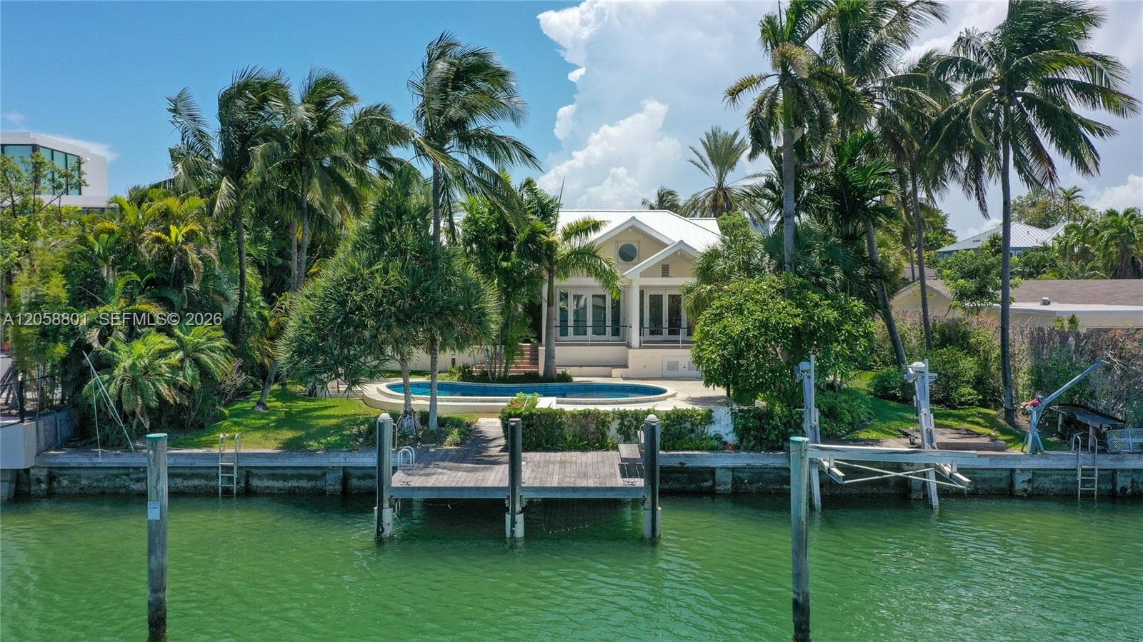 621 N Mashta Drive, Key Biscayne, FL 33149