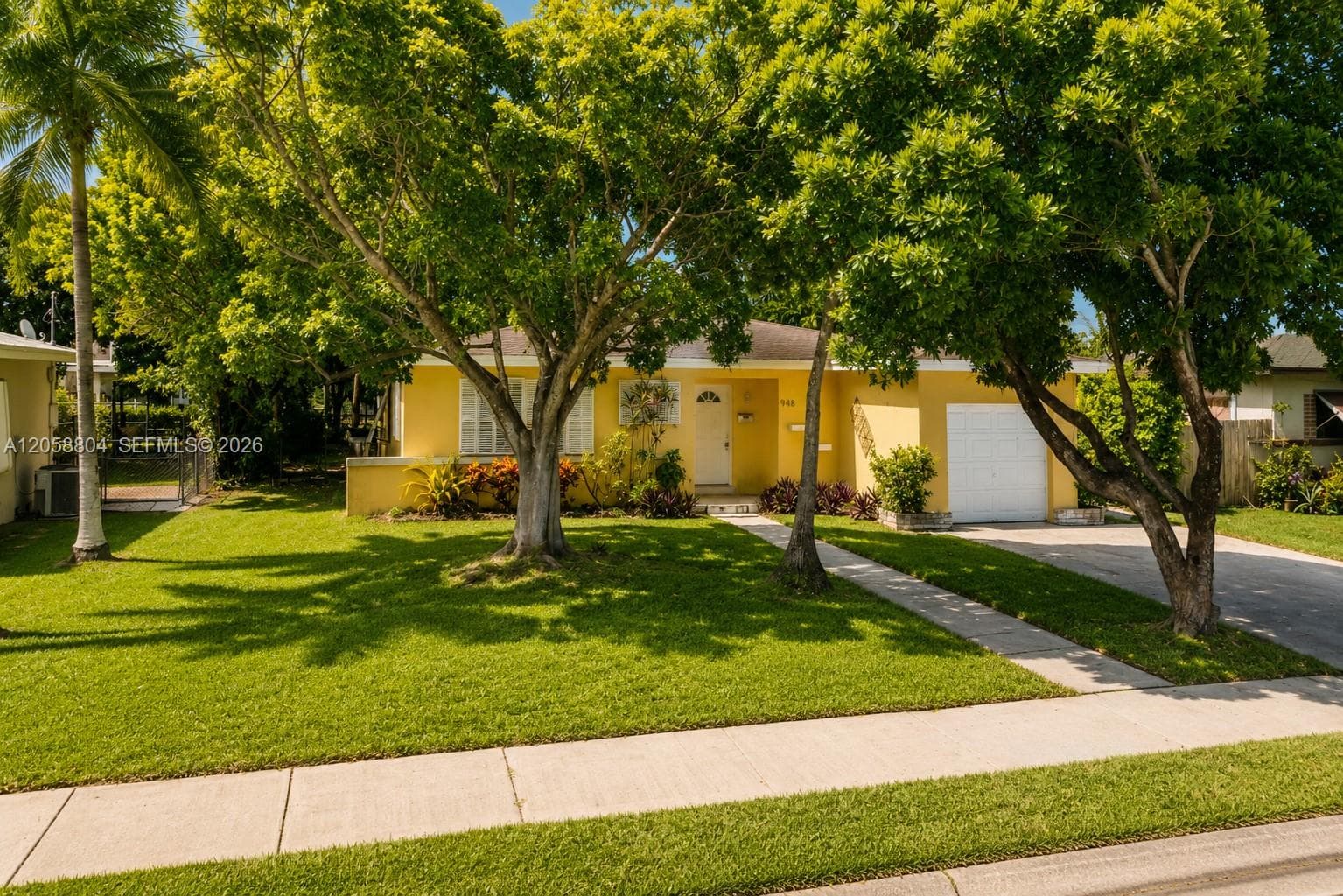 948 NW 9th Ct, Homestead, FL 33030 — zdjęcie 2