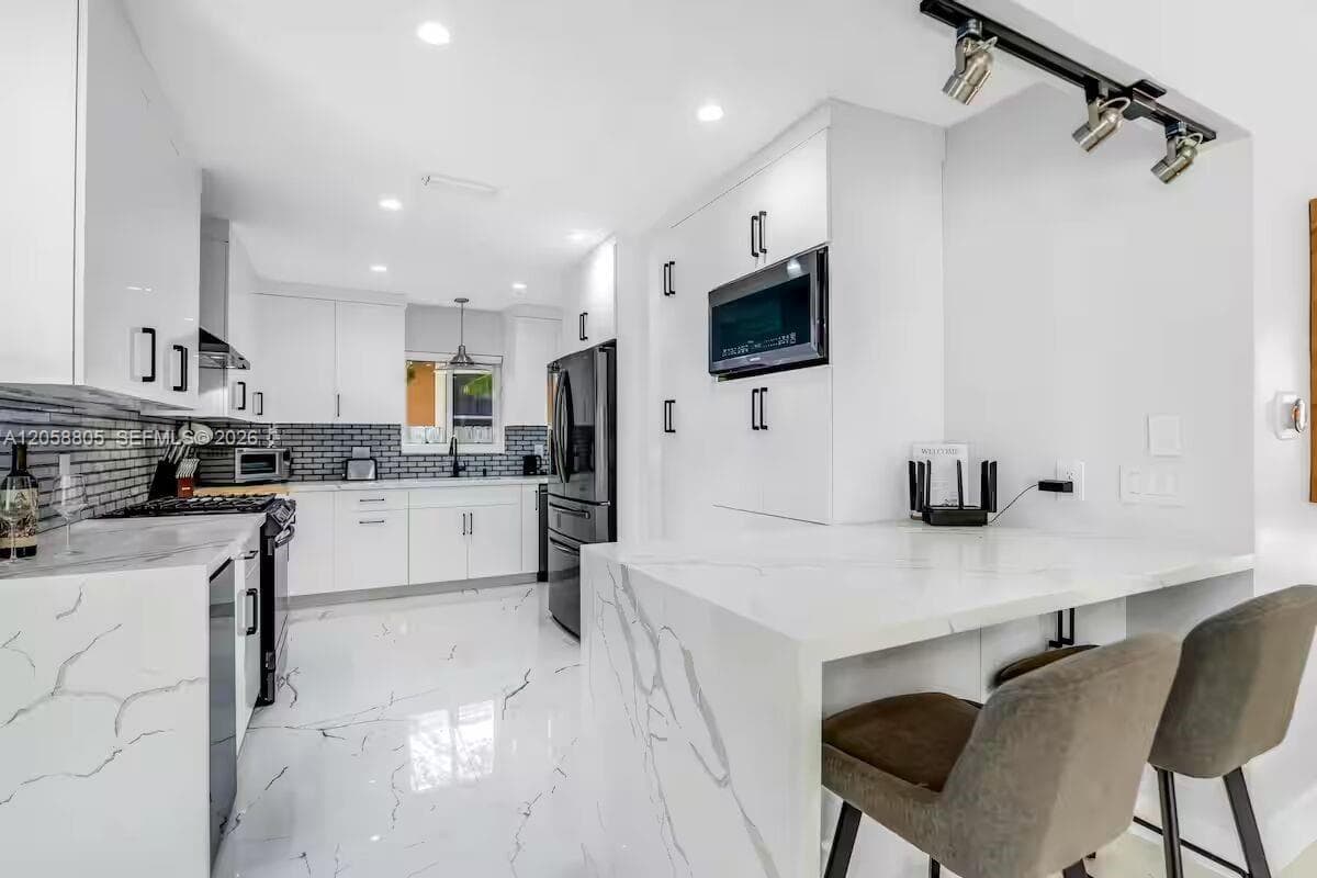 3204 Robbins Rd, Pompano Beach, FL 33062 — zdjęcie 3