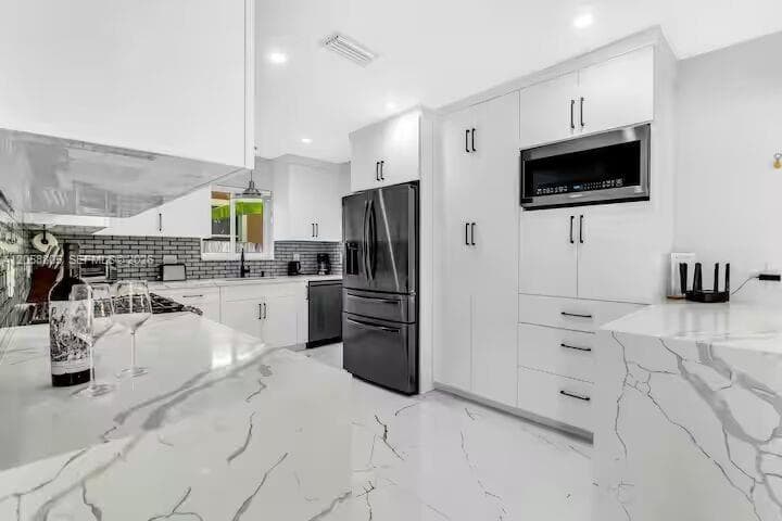 3204 Robbins Rd, Pompano Beach, FL 33062 — zdjęcie 5