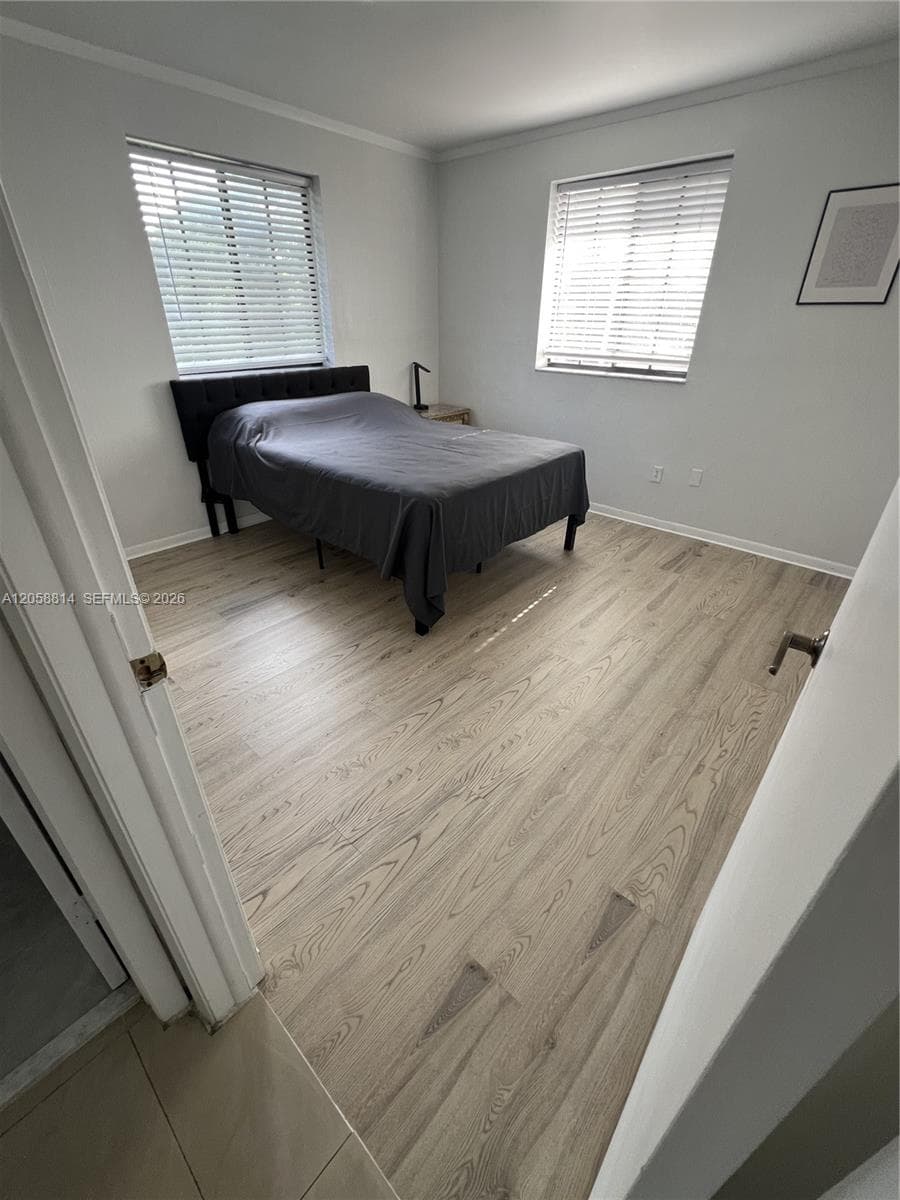 961 E 9th St, Hialeah, FL 33010 — zdjęcie 5