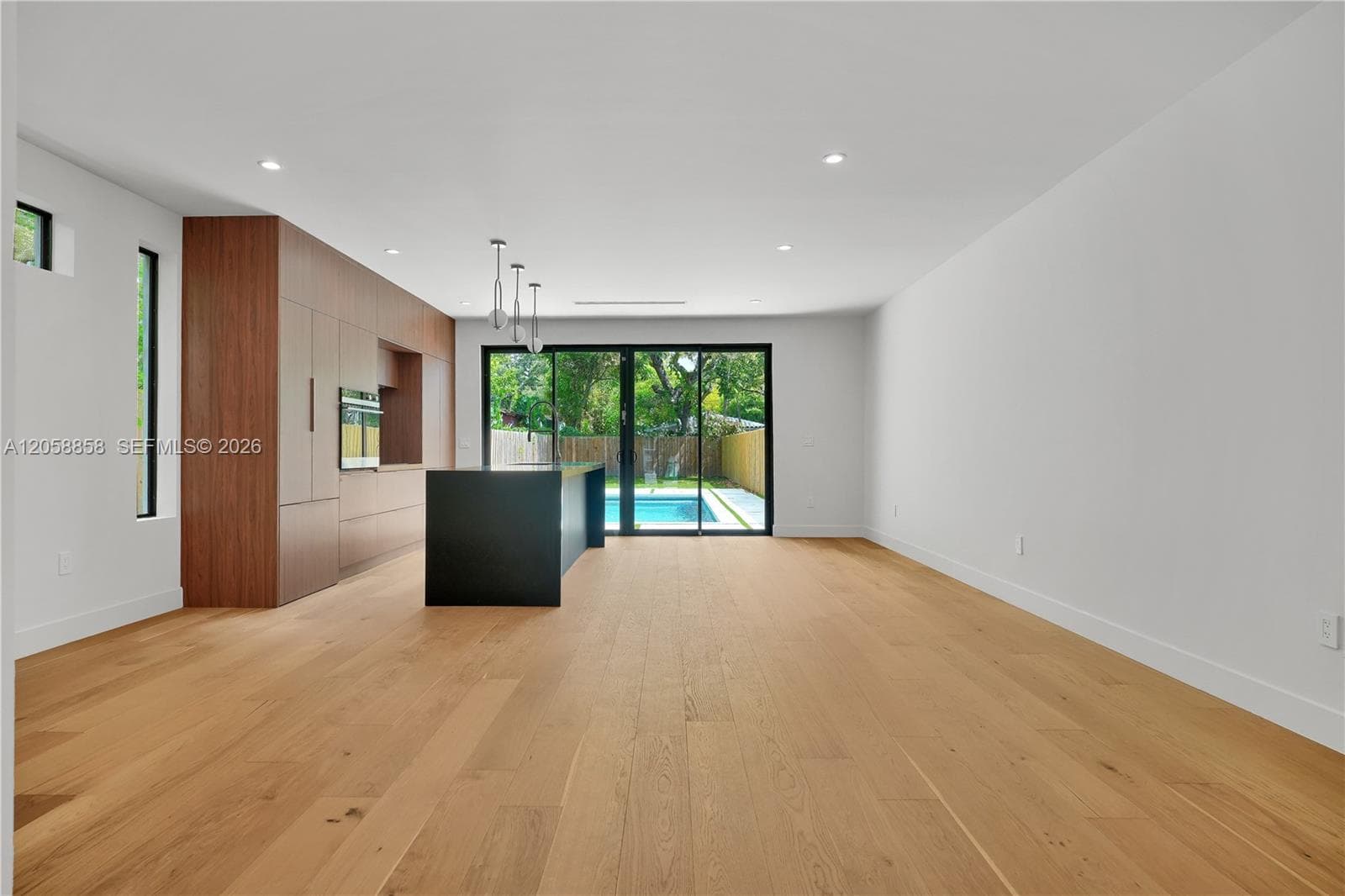 223 NW 51st St, Miami, FL 33127 — zdjęcie 4