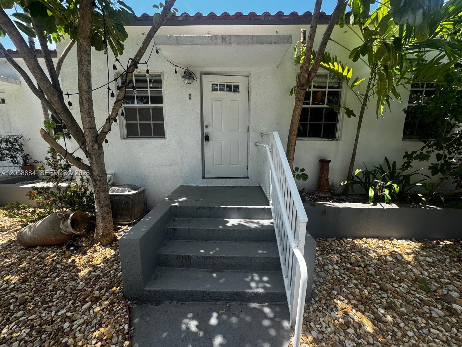 8335 Crespi Blvd # 2, Miami Beach, FL 33141 — zdjęcie 2