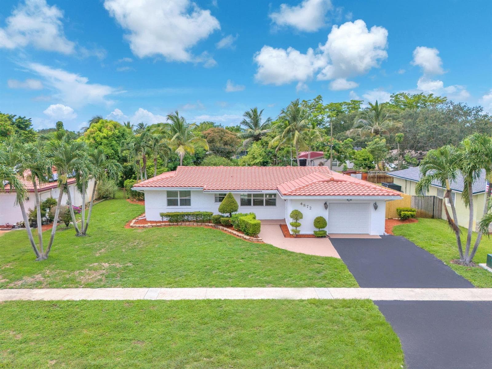 4872 NW 6TH Court, Plantation, FL 33317 — zdjęcie 2