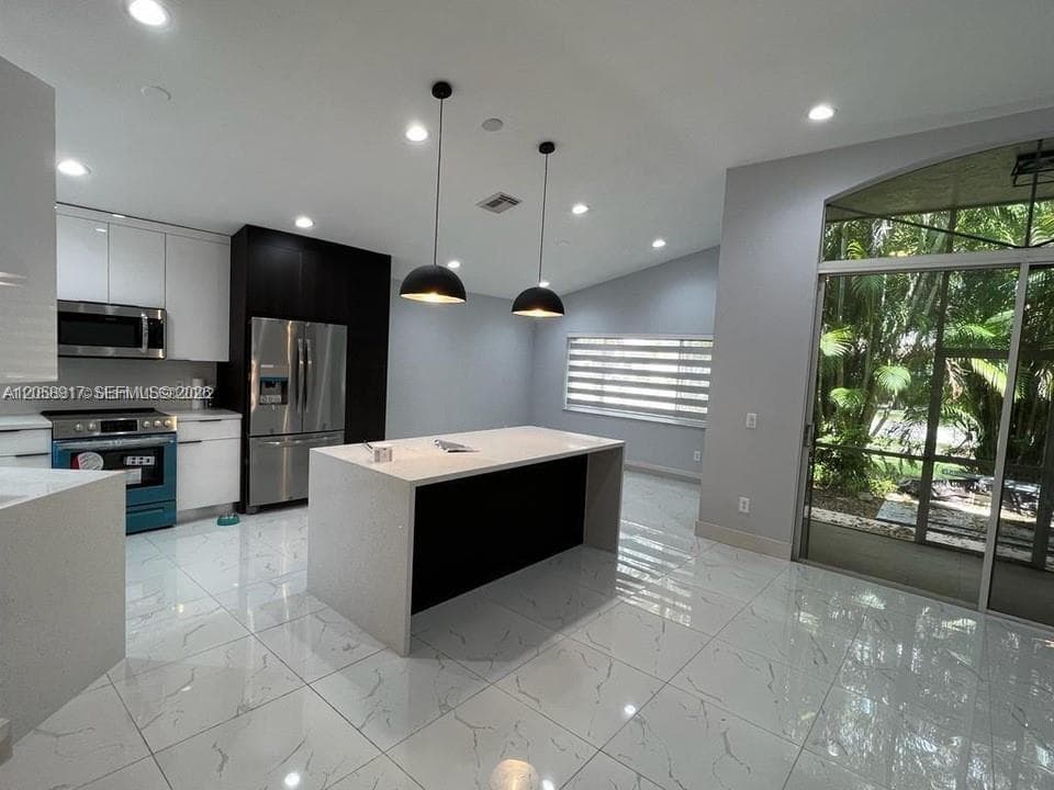 1970 NW 178th Ter # 1, Pembroke Pines, FL 33029
