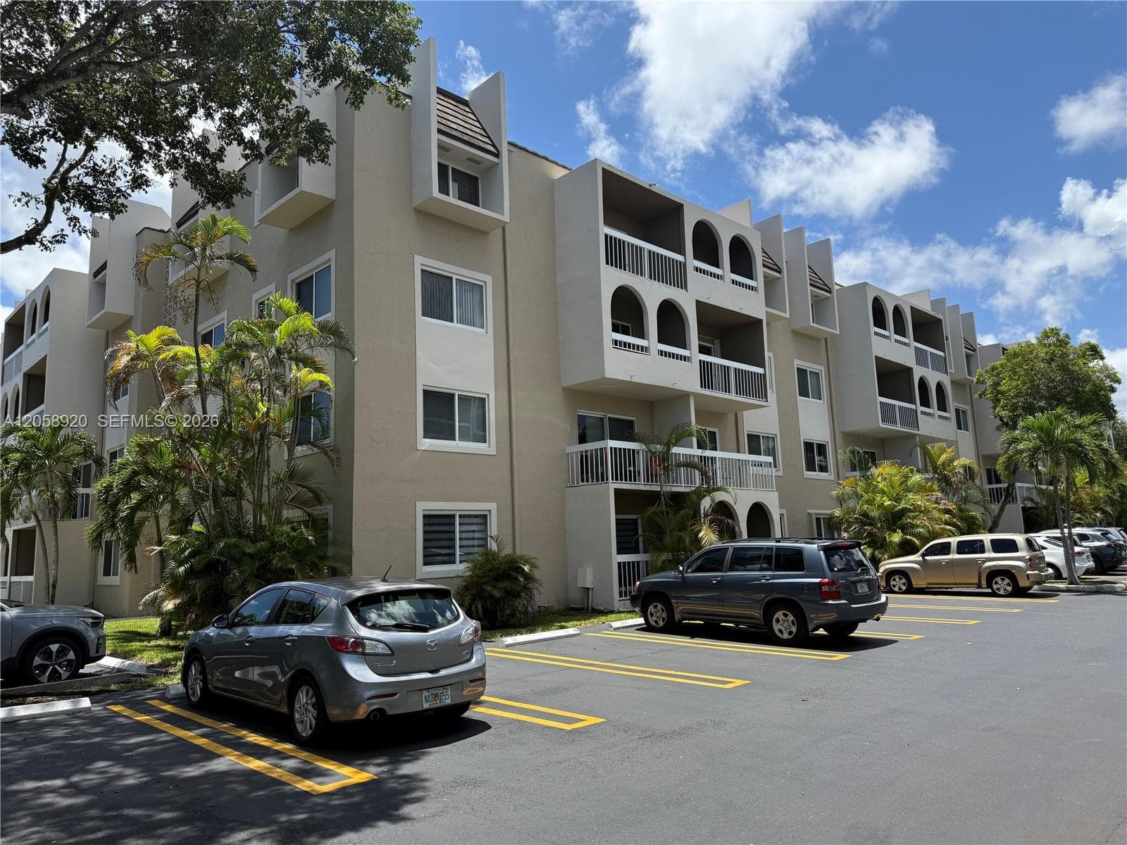 7720 Camino Real # 107, Miami, FL 33143