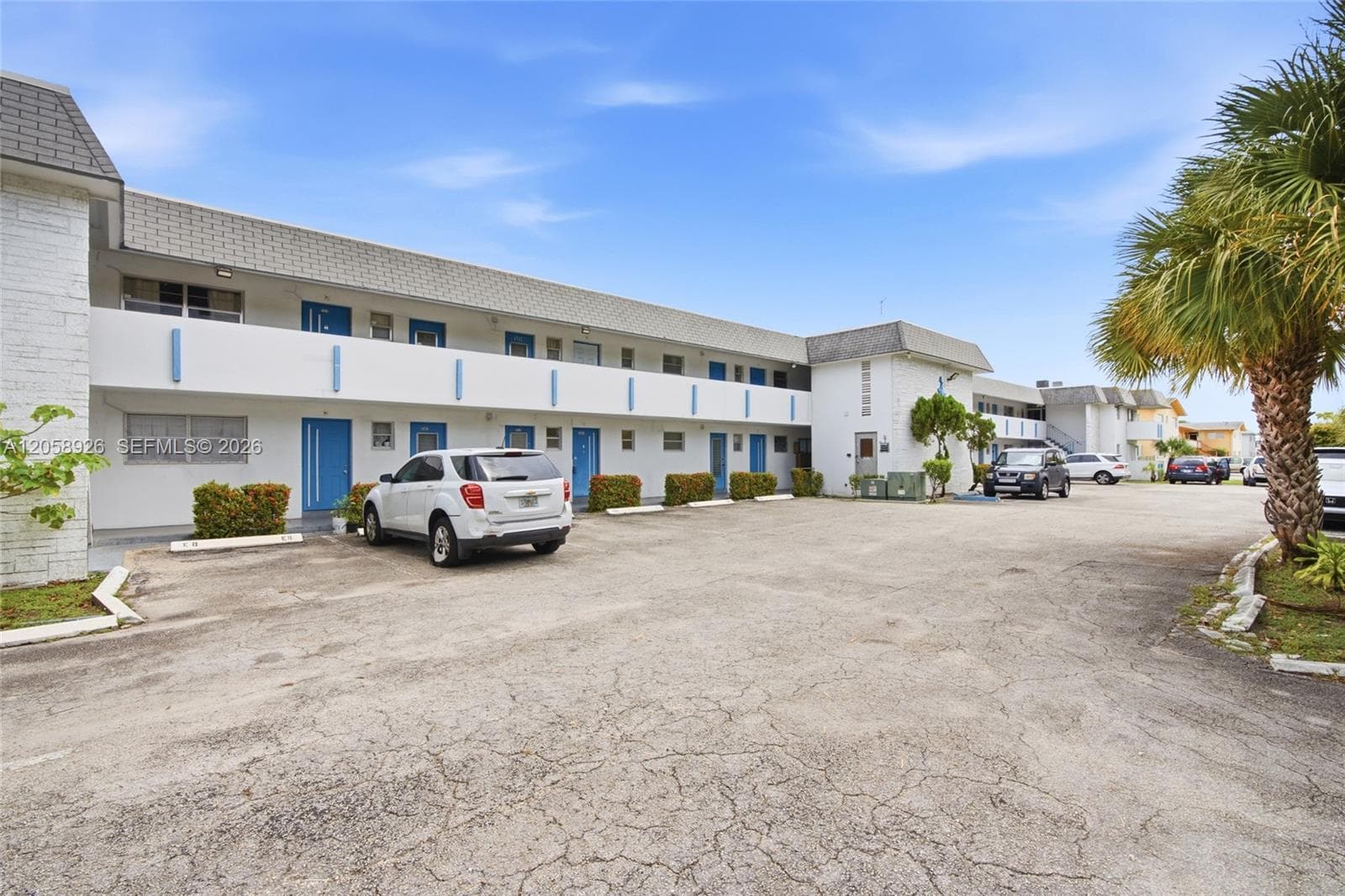 19051 NE 2nd Ave # 1503, Miami, FL 33179