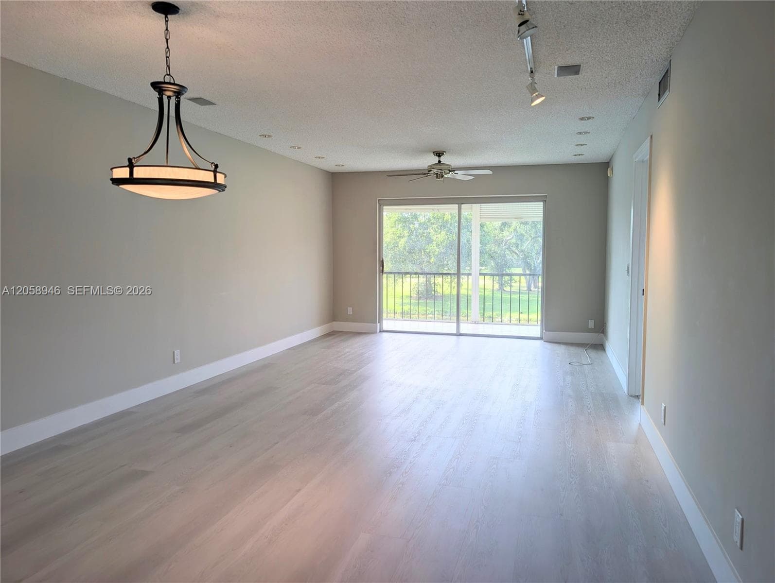 820 S Hollybrook Dr # 303, Pembroke Pines, FL 33025 — zdjęcie 2