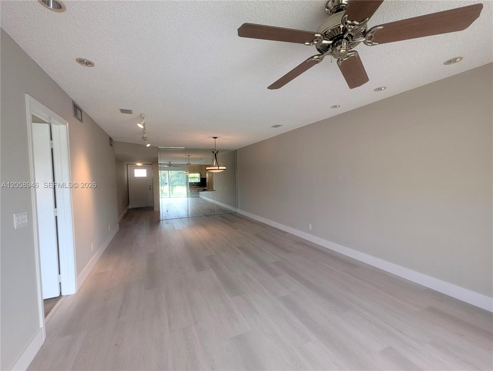 820 S Hollybrook Dr # 303, Pembroke Pines, FL 33025 — zdjęcie 3