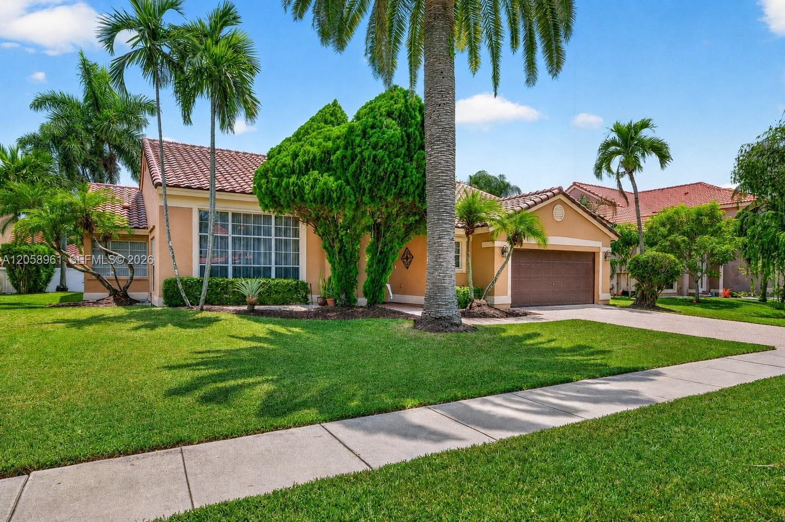 19352 NW 11th St, Pembroke Pines, FL 33029 — zdjęcie 2