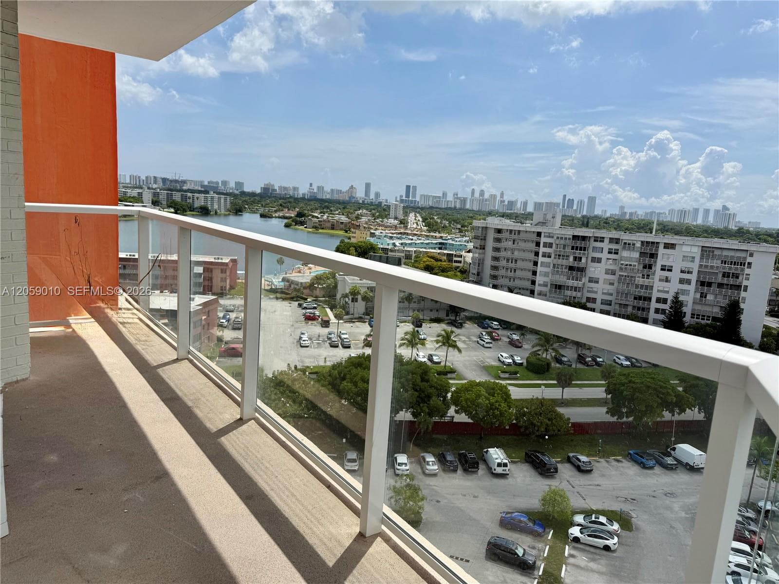 1351 NE Miami Gardens Dr # 1215E, Miami, FL 33179 — zdjęcie 4