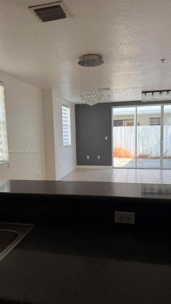8123 W 36th Ave # 1, Hialeah, FL 33018 — zdjęcie 3