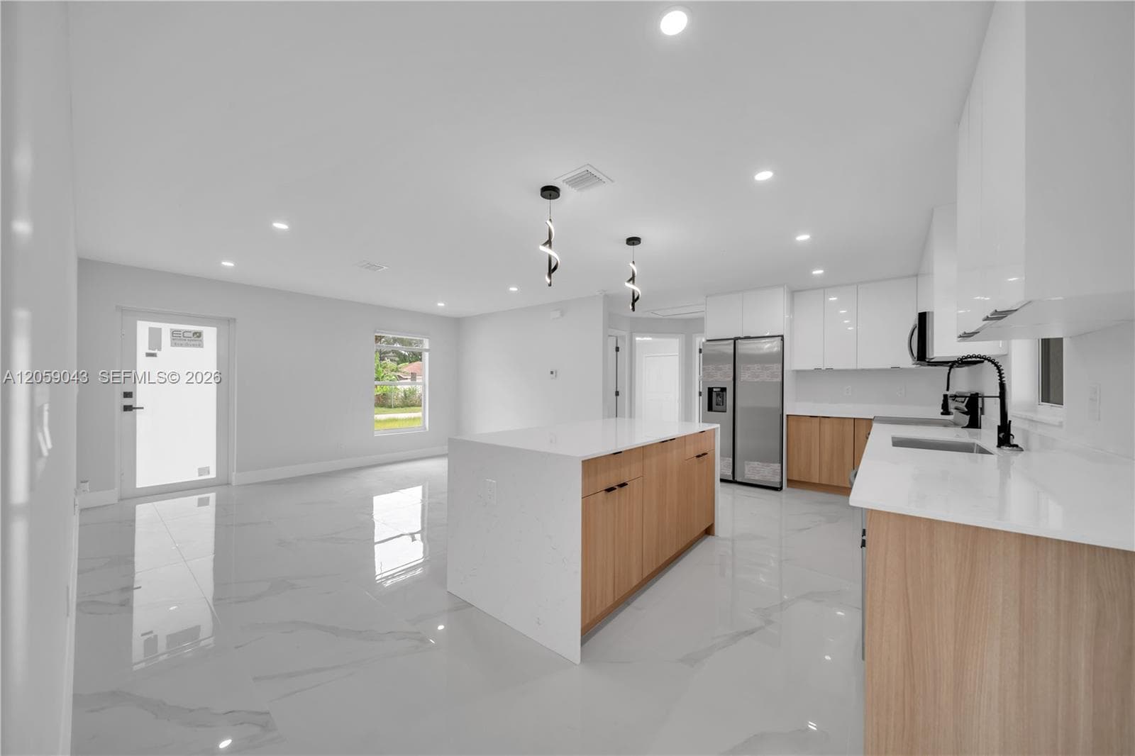 718 Frontenac, Other City - In The State Of Florida, FL 33974 — zdjęcie 4