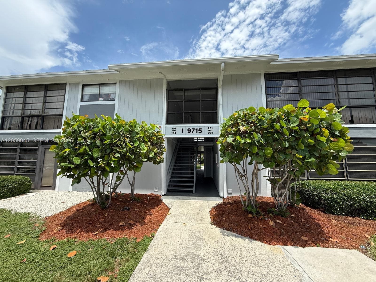 9715 Hammocks Blvd # 102, Miami, FL 33196