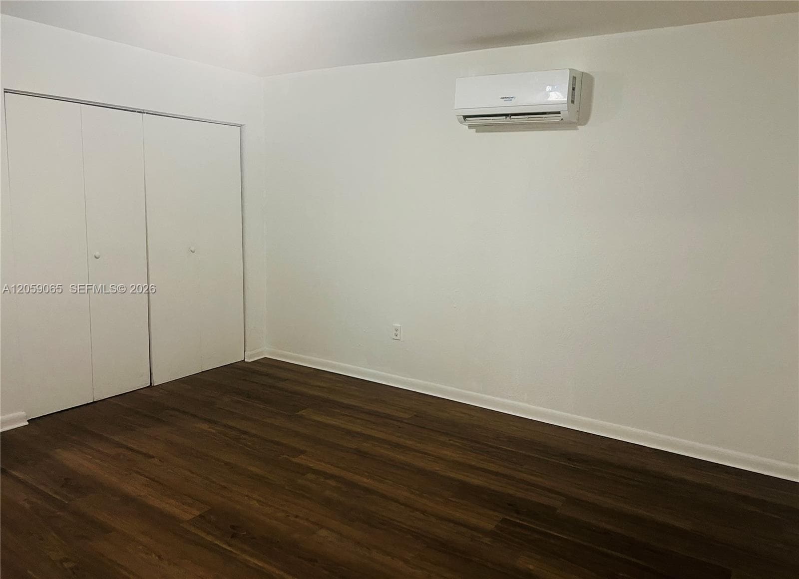 529 SW 3rd St # 3, Miami, FL 33130 — zdjęcie 4