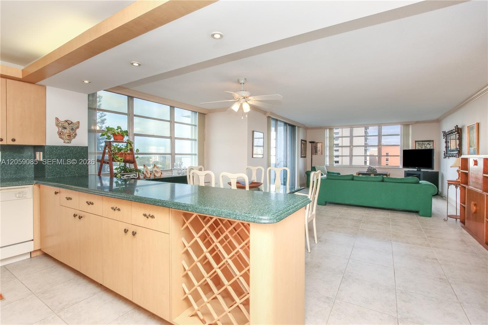 2780 NE 183rd St # 901, Aventura, FL 33160 — zdjęcie 3