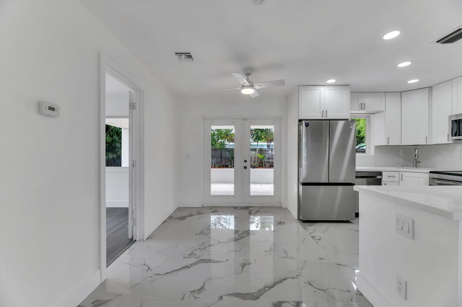 1404 SW 1ST Avenue, Deerfield Beach, FL 33441 — zdjęcie 4