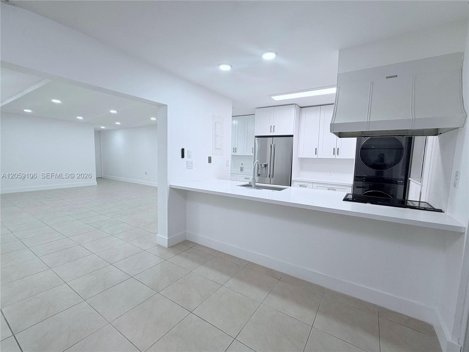 7011 Crown Gate Ct., Miami Lakes, FL 33014