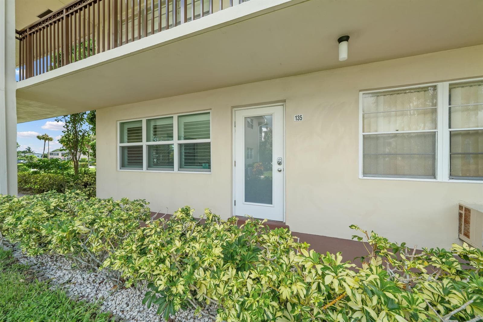 135 ANDOVER F, West Palm Beach, FL 33417 — zdjęcie 2