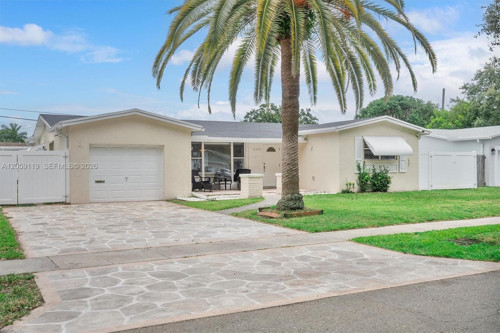 8963 SW 53rd St, Cooper City, FL 33328
