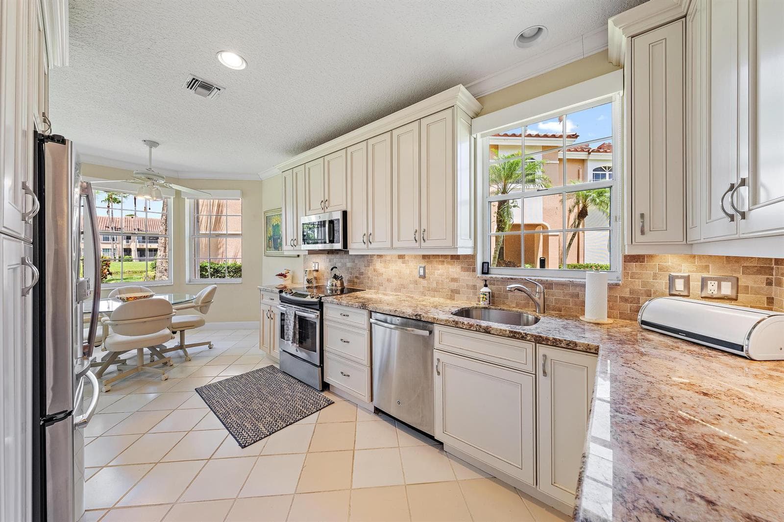 120 LEGENDARY Circle, Palm Beach Gardens, FL 33418 — zdjęcie 3