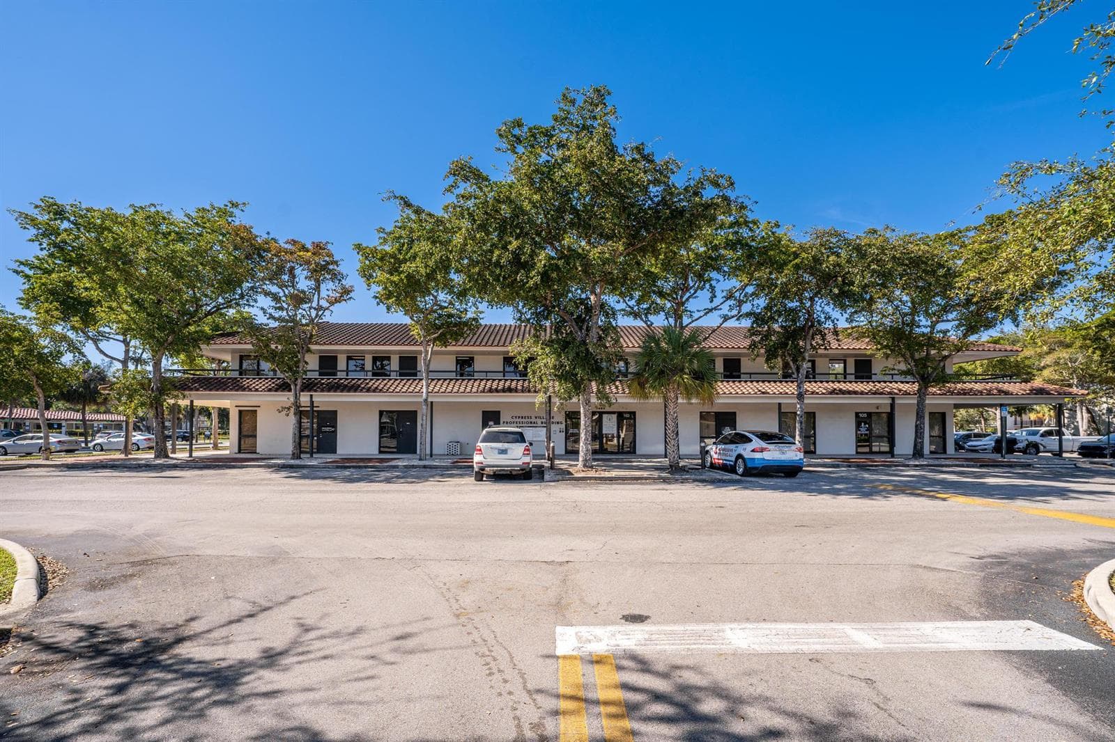 7480 Fairway Drive, Hialeah, FL 33014 — zdjęcie 4
