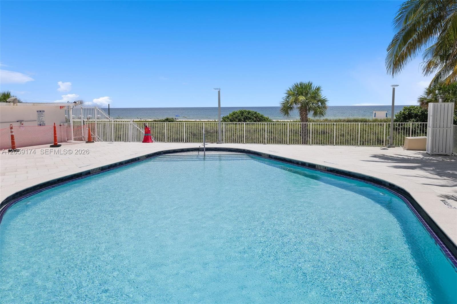 5825 Collins Ave # 12H, Miami Beach, FL 33140 — zdjęcie 3