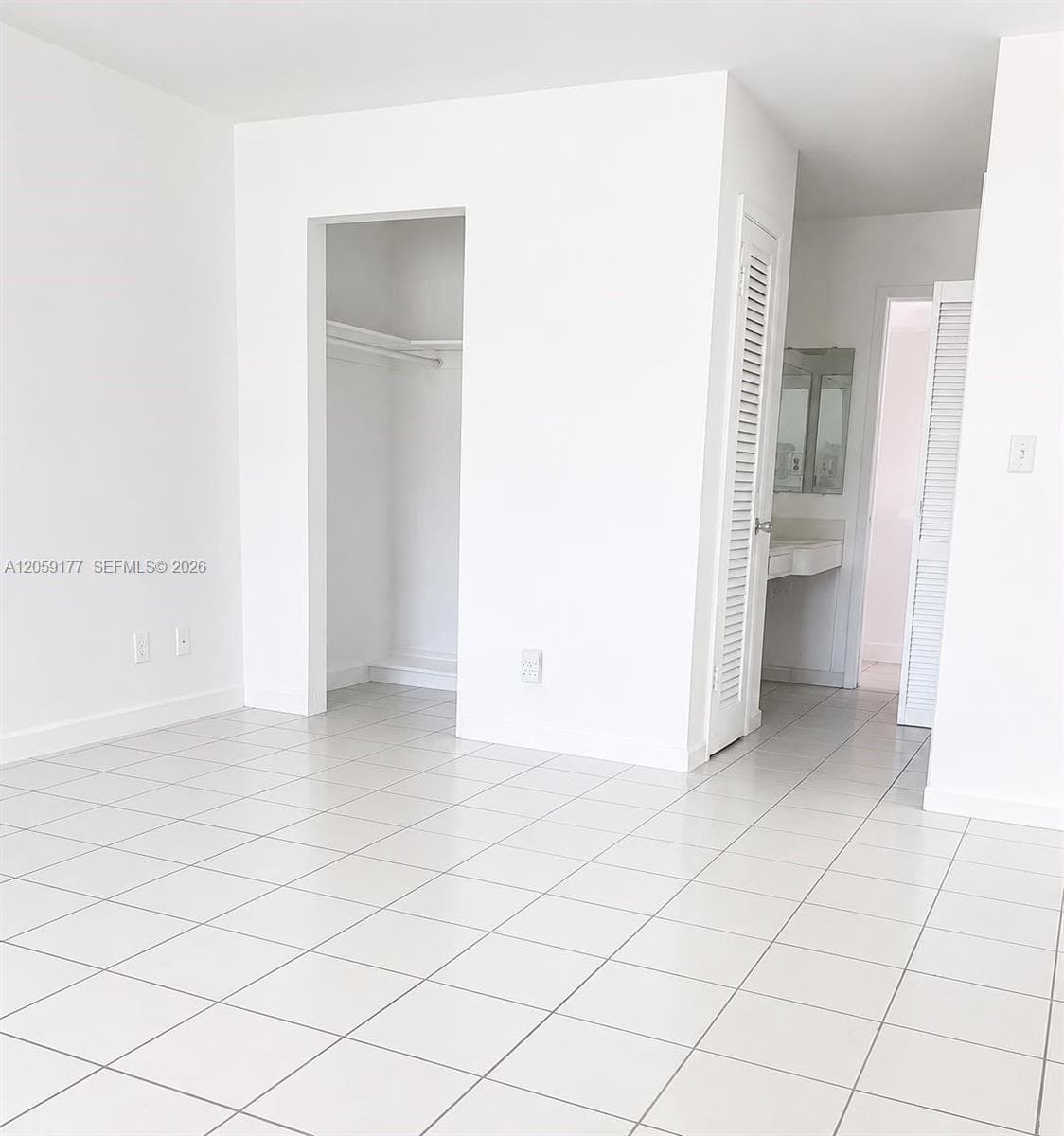 19001 NE 14th Ave # 121, Miami, FL 33179 — zdjęcie 5