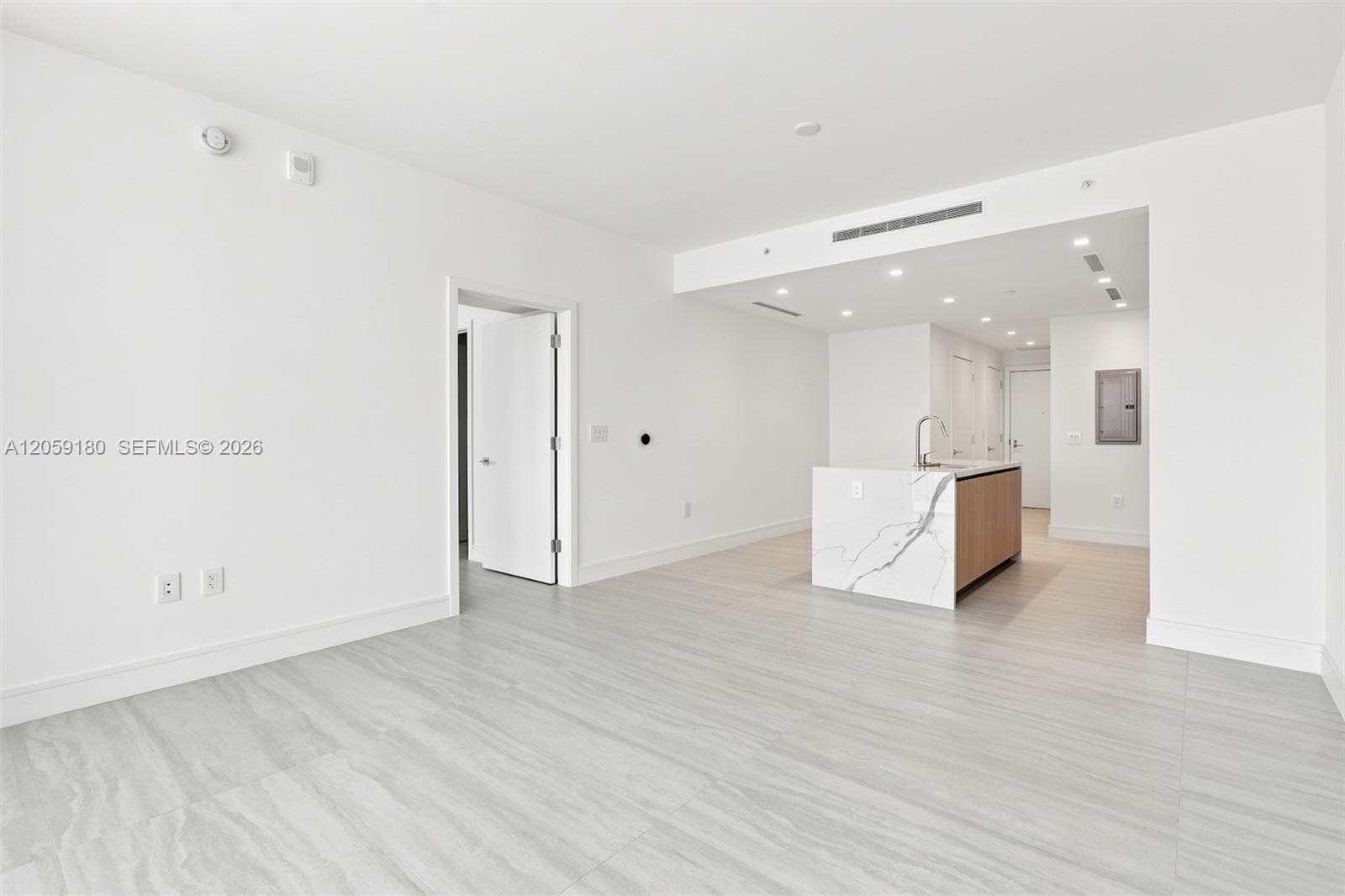 2411 Laguna Circle # 1107, North Miami, FL 33181 — zdjęcie 4