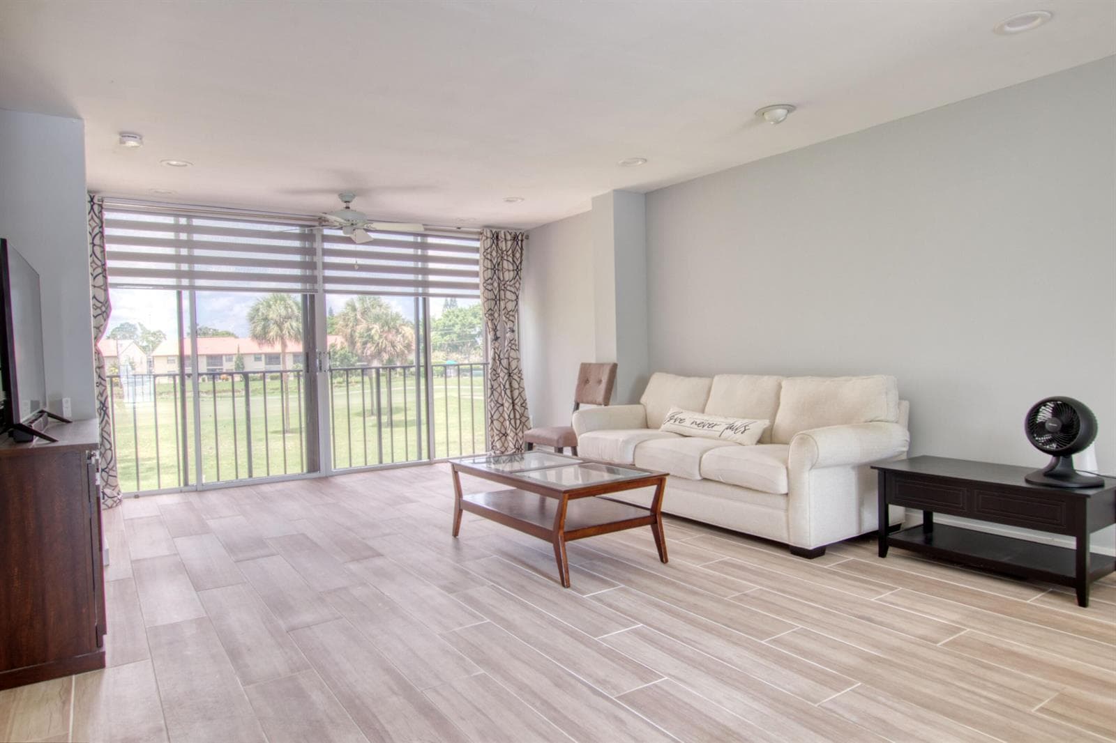 4471 Luxemburg Court # 206, Lake Worth, FL 33467 — zdjęcie 3