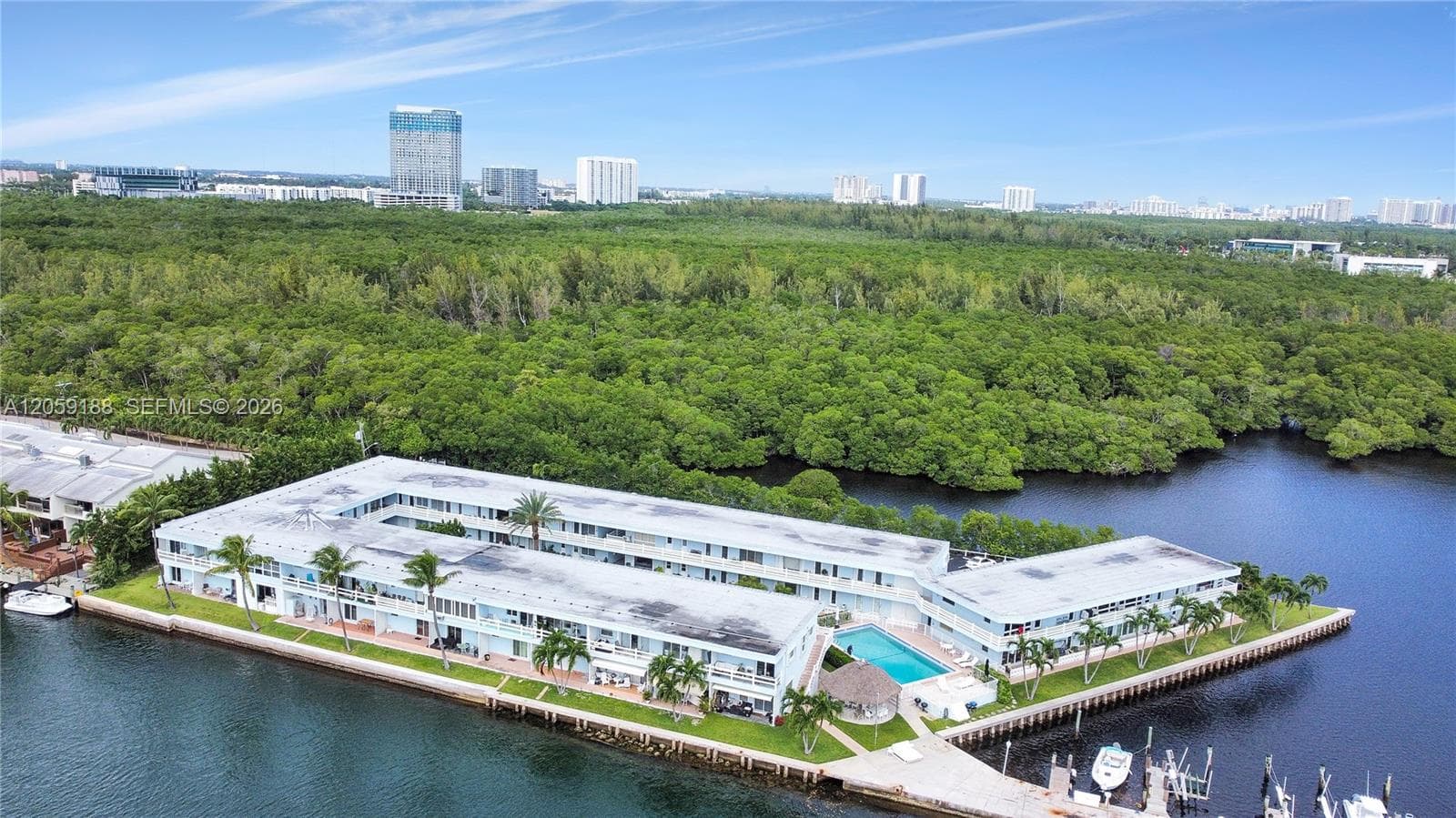 2700 NE 135th St # 12, North Miami, FL 33181 — zdjęcie 2