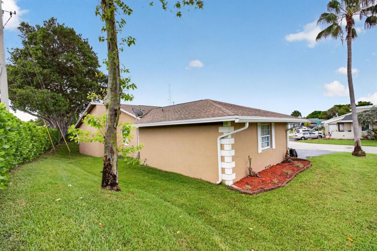 7516 NW 88th Terrace, Tamarac, FL 33321 — zdjęcie 3