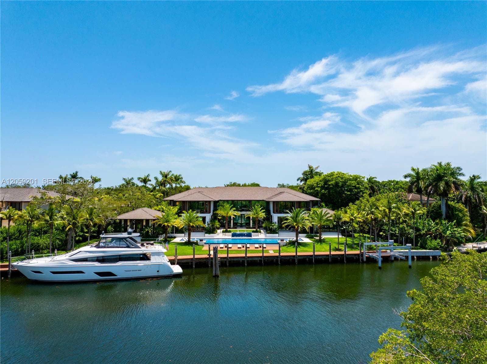641 Leucadendra Dr, Coral Gables, FL 33156 — zdjęcie 2