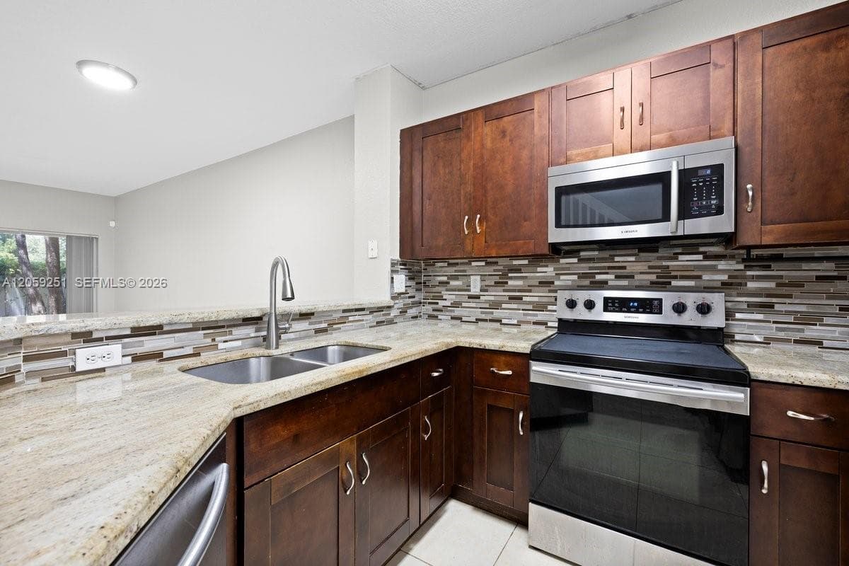7929 Tuscany Dr, Tamarac, FL 33321 — zdjęcie 4