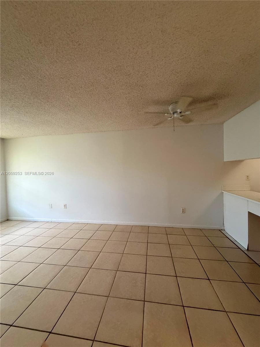 291 NW 177th St # C-117, Miami Gardens, FL 33169 — zdjęcie 3