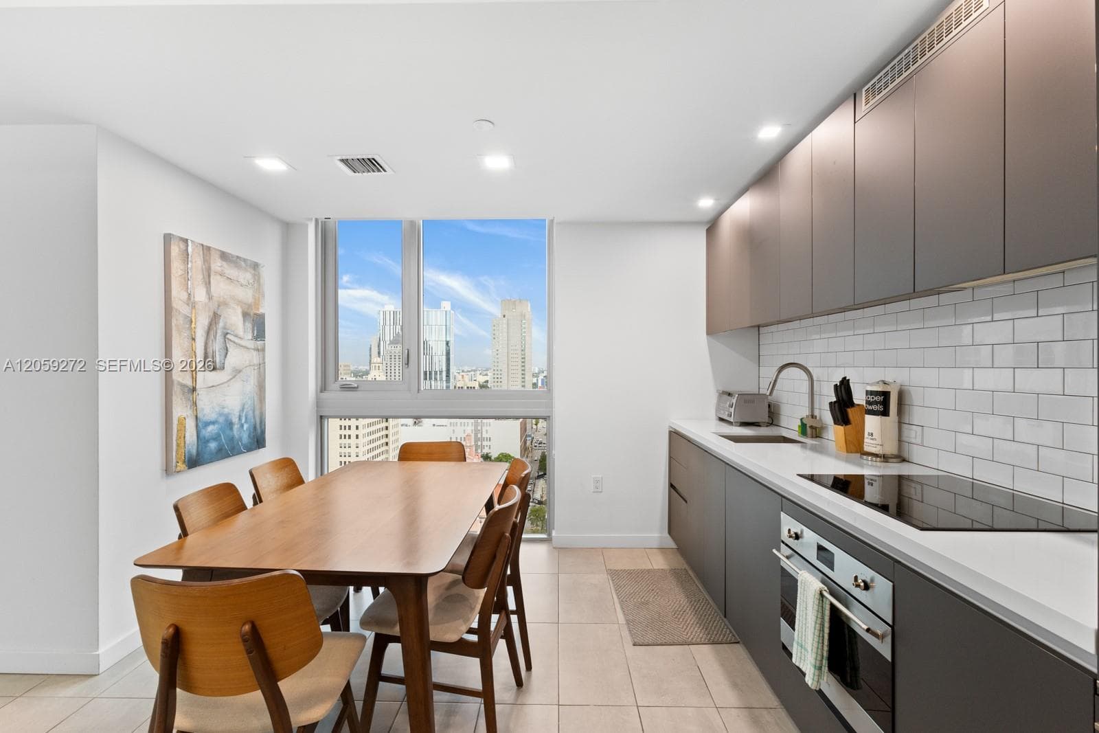 227 NE 2nd St # 2202, Miami, FL 33132 — zdjęcie 4