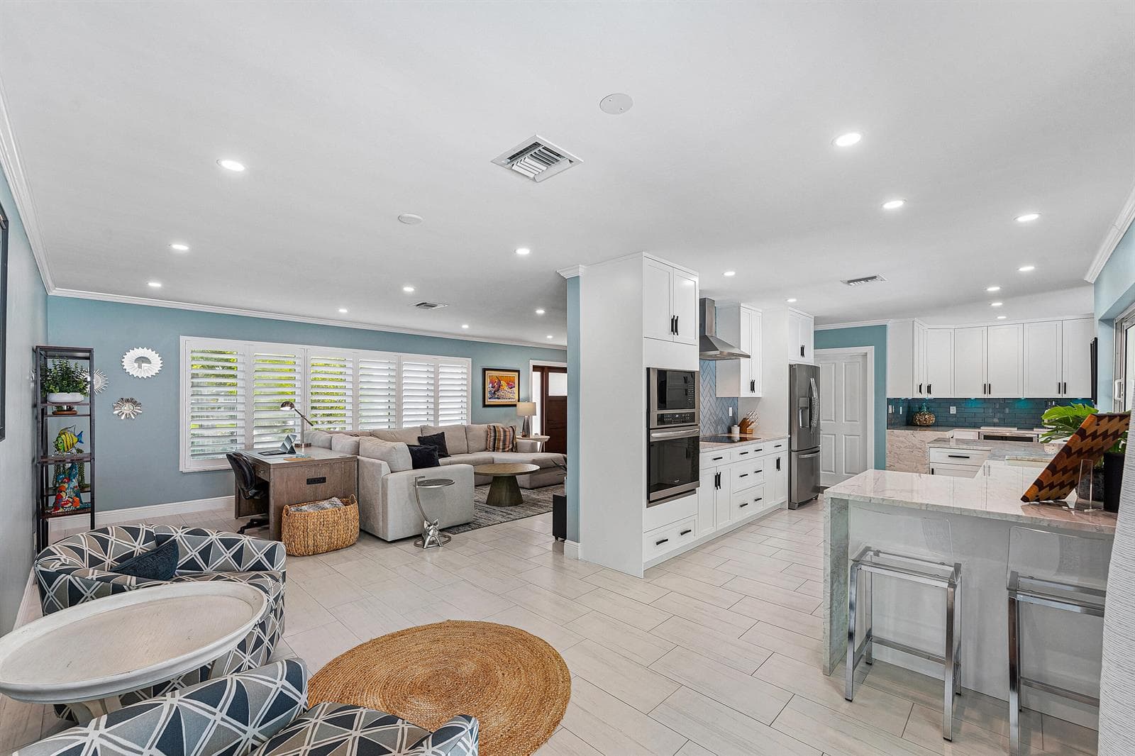 4430 NE 30th Avenue, Lighthouse Point, FL 33064