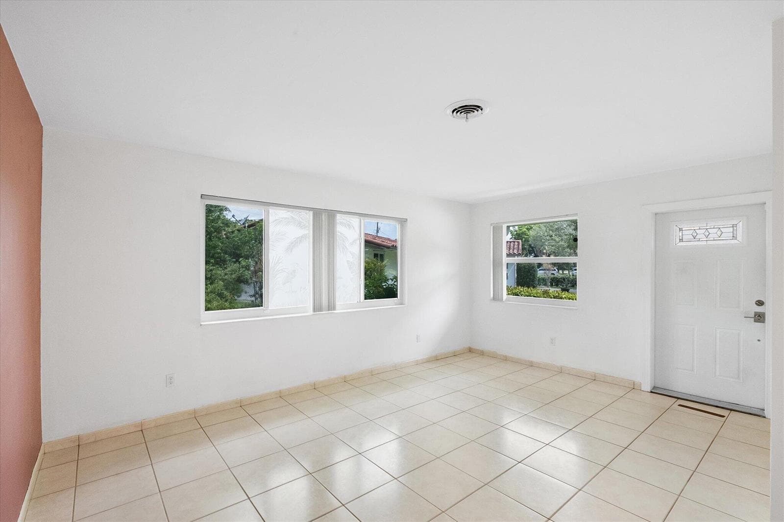 13988 Lake Lure Court, Miami Lakes, FL 33014 — zdjęcie 4