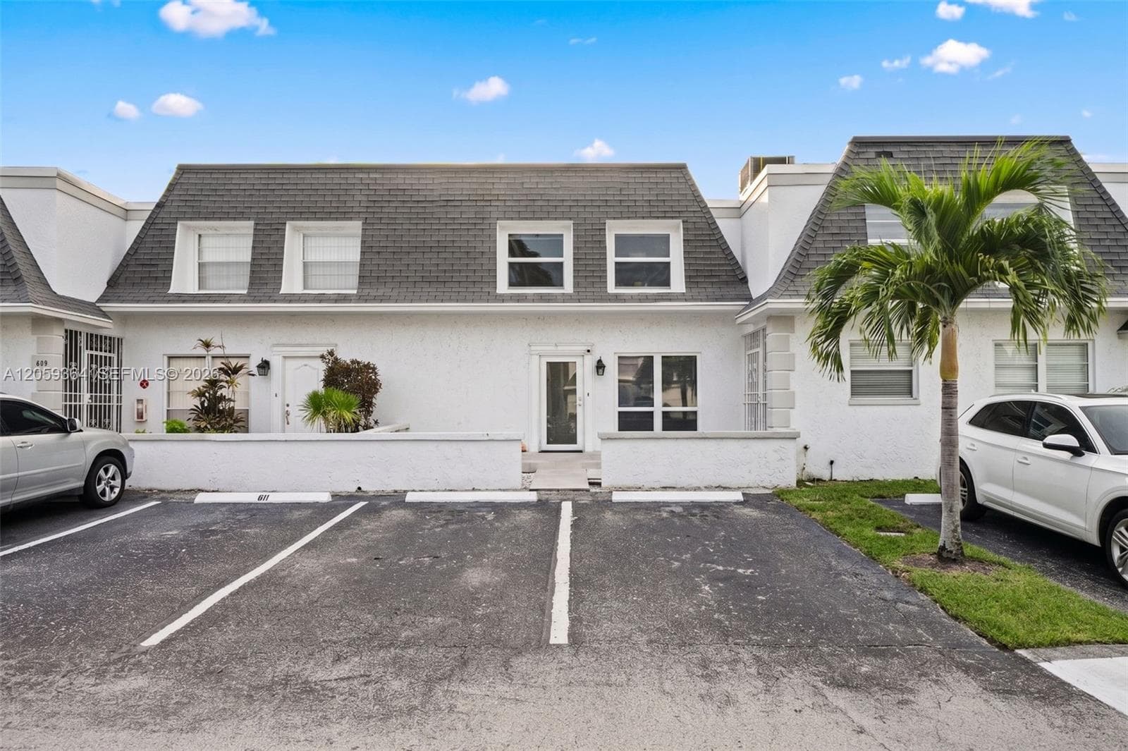 613 NE 26th Ave # 613, Hallandale Beach, FL 33009