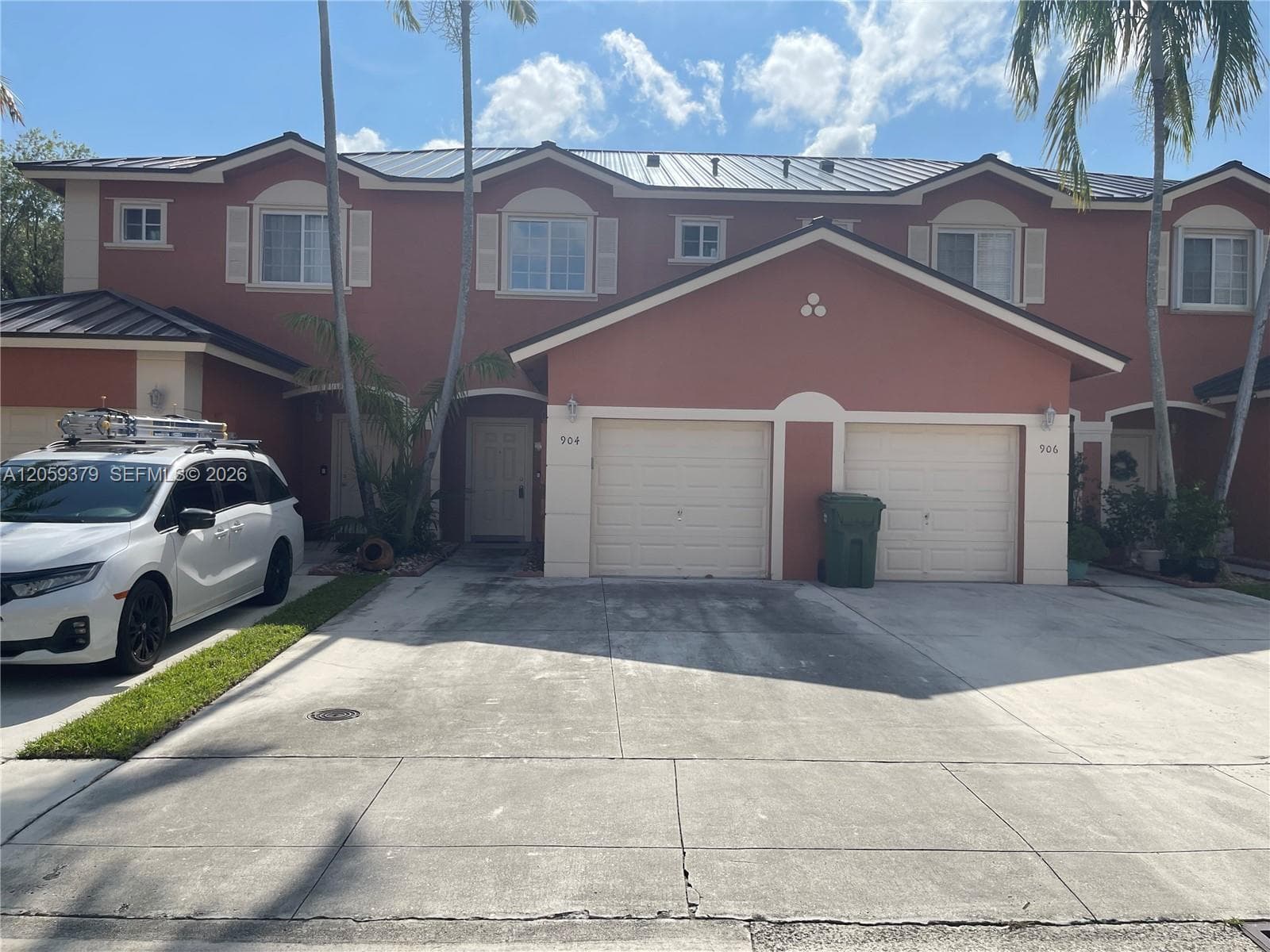 904 NW 100th Ave, Pembroke Pines, FL 33024 — zdjęcie 3
