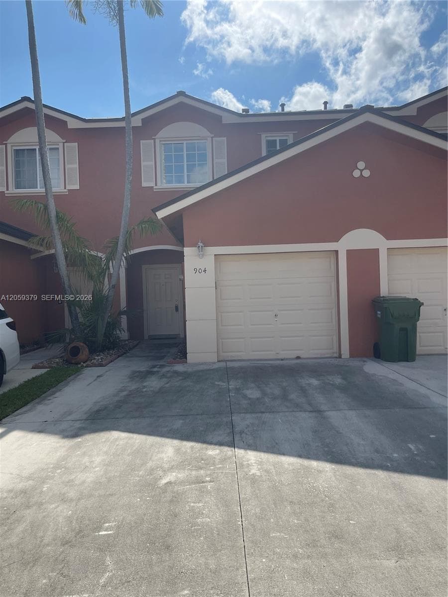 904 NW 100th Ave, Pembroke Pines, FL 33024 — zdjęcie 5