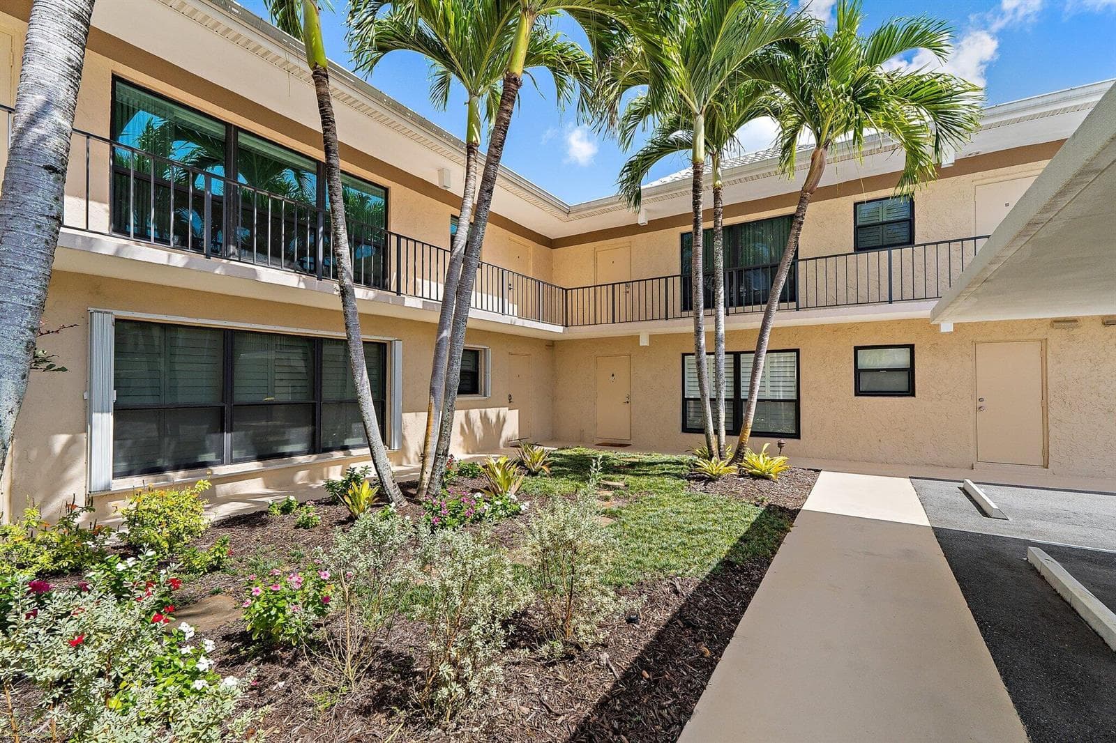 1 SE Turtle Creek Drive # A, Jupiter, FL 33469
