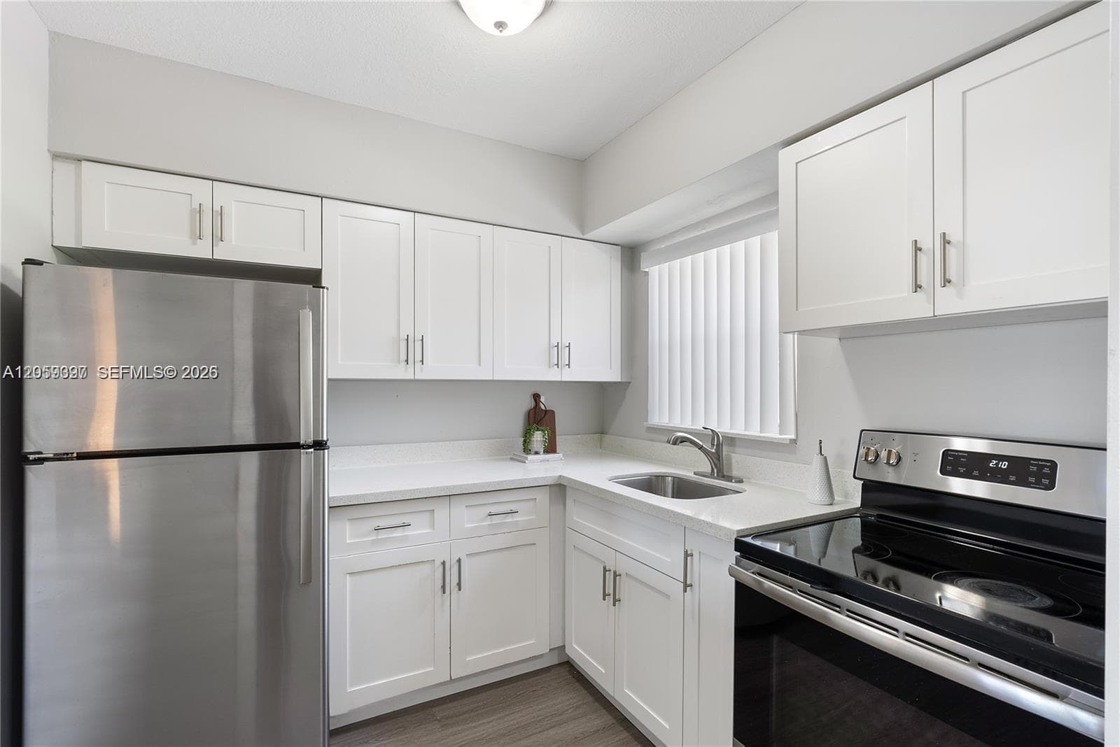 550 NE 20th St # 4, Wilton Manors, FL 33305 — zdjęcie 4