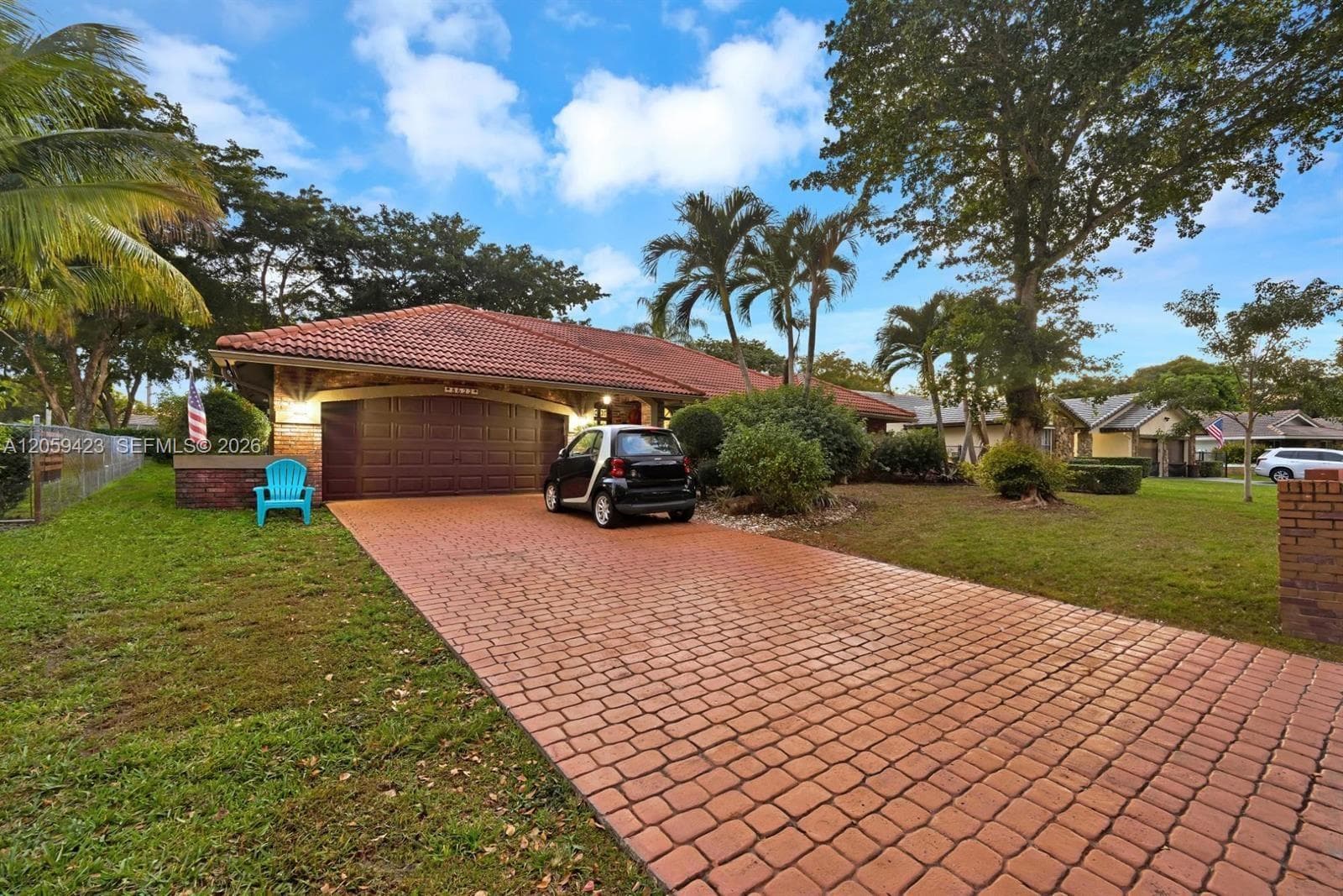 8622 NW 49th Dr, Coral Springs, FL 33067