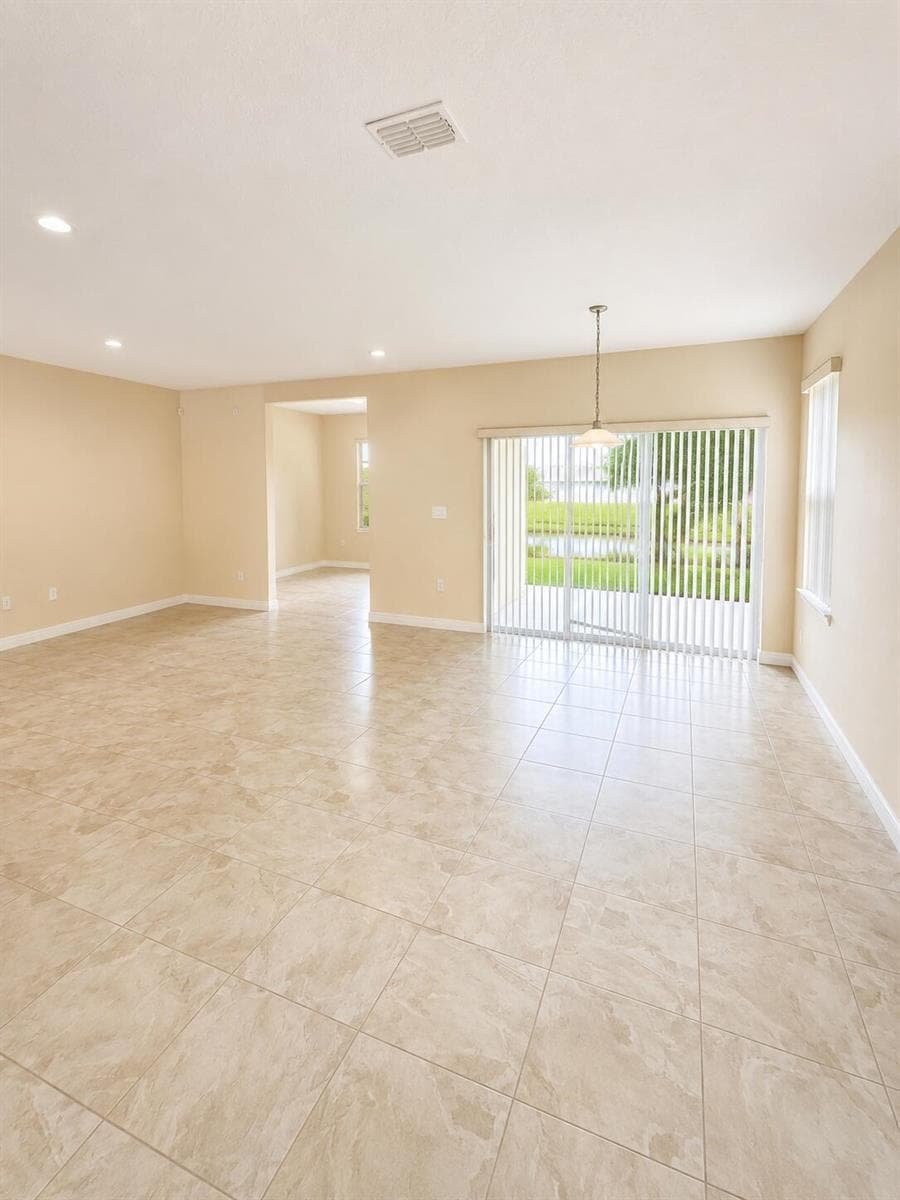 5332 NW WISK FERN Circle, Port St. Lucie, FL 34986 — zdjęcie 4