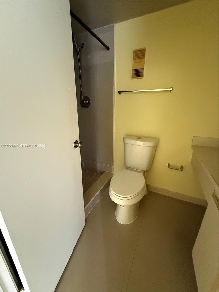 8740 N Sherman Cir # 402, Miramar, FL 33025 — zdjęcie 4