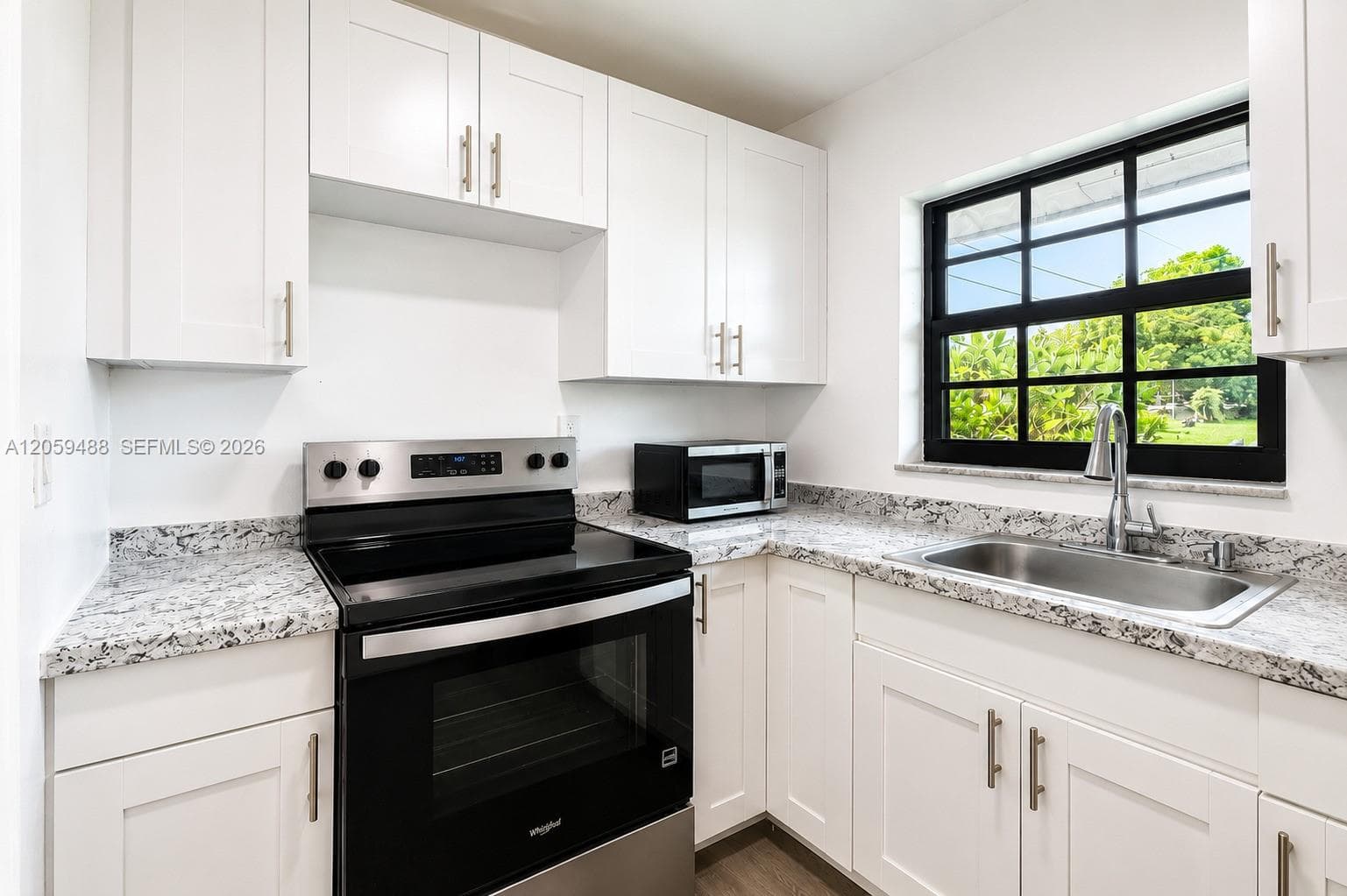 2401 NW 52nd St, Tamarac, FL 33309 — zdjęcie 3