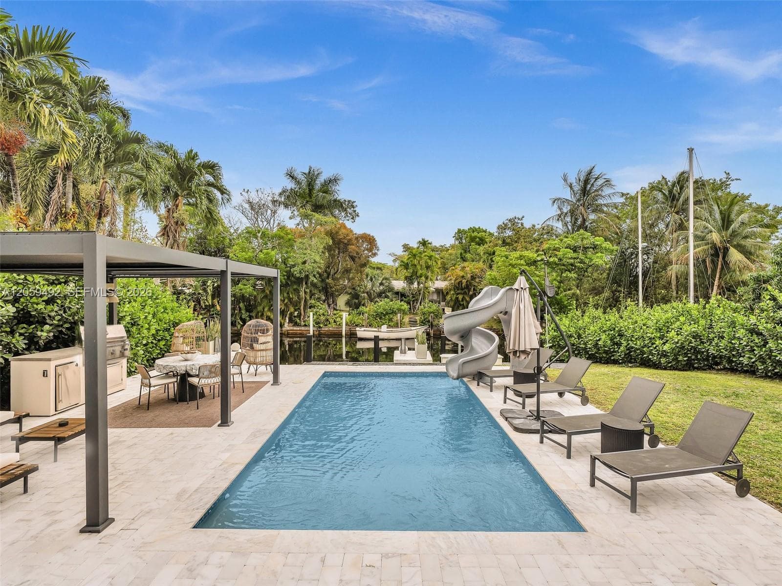 2448 Okeechobee Ln, Fort Lauderdale, FL 33312 — zdjęcie 2